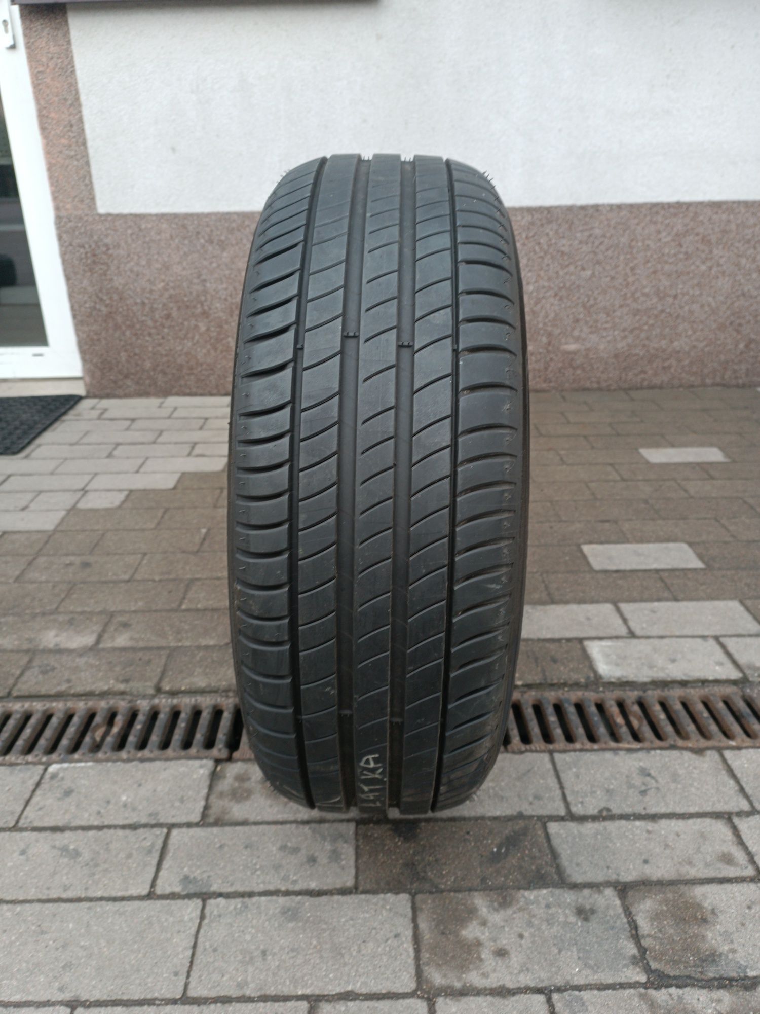 215/60R16 Michelin Primacy 3