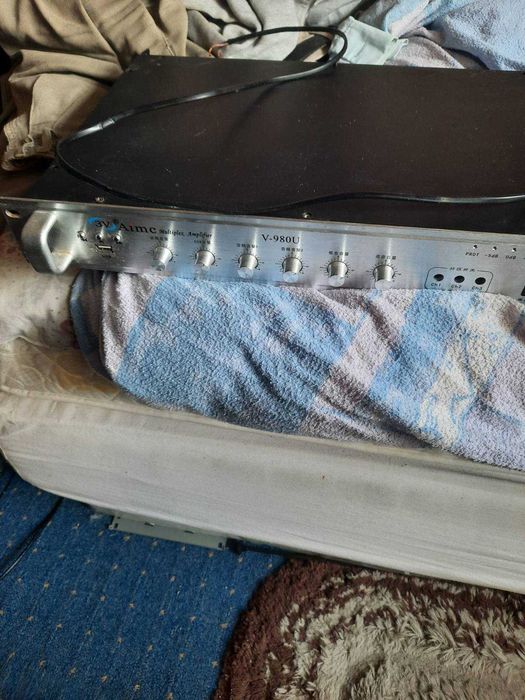 Електроніка (відеомагнітофон та інші товари)