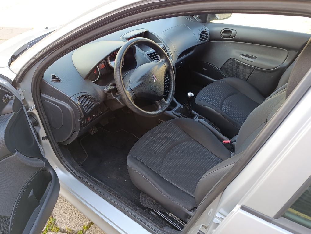 Peugeot 206 + Plus 1.4 73KM Niski Przebieg