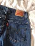 Calças Levi's 710 Super Skinny tamanho 24 senhora praticamente novas.