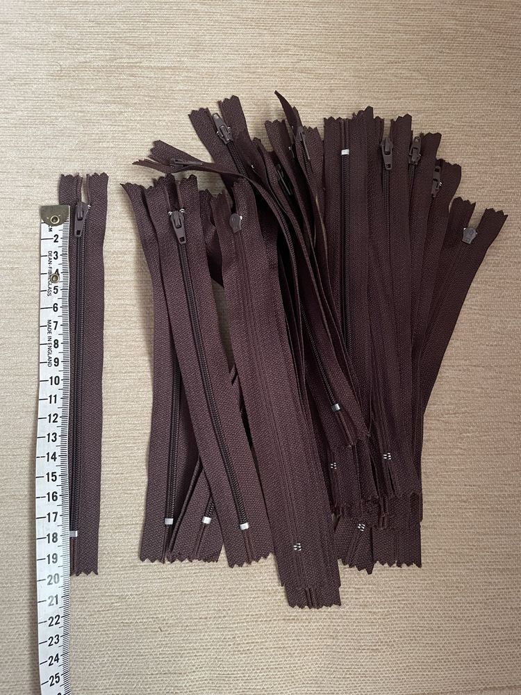 Fechos Eclair 18 cm, varias cores NOVO