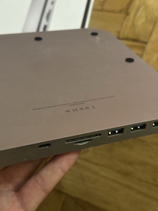 Хаб підставка доя MacMini