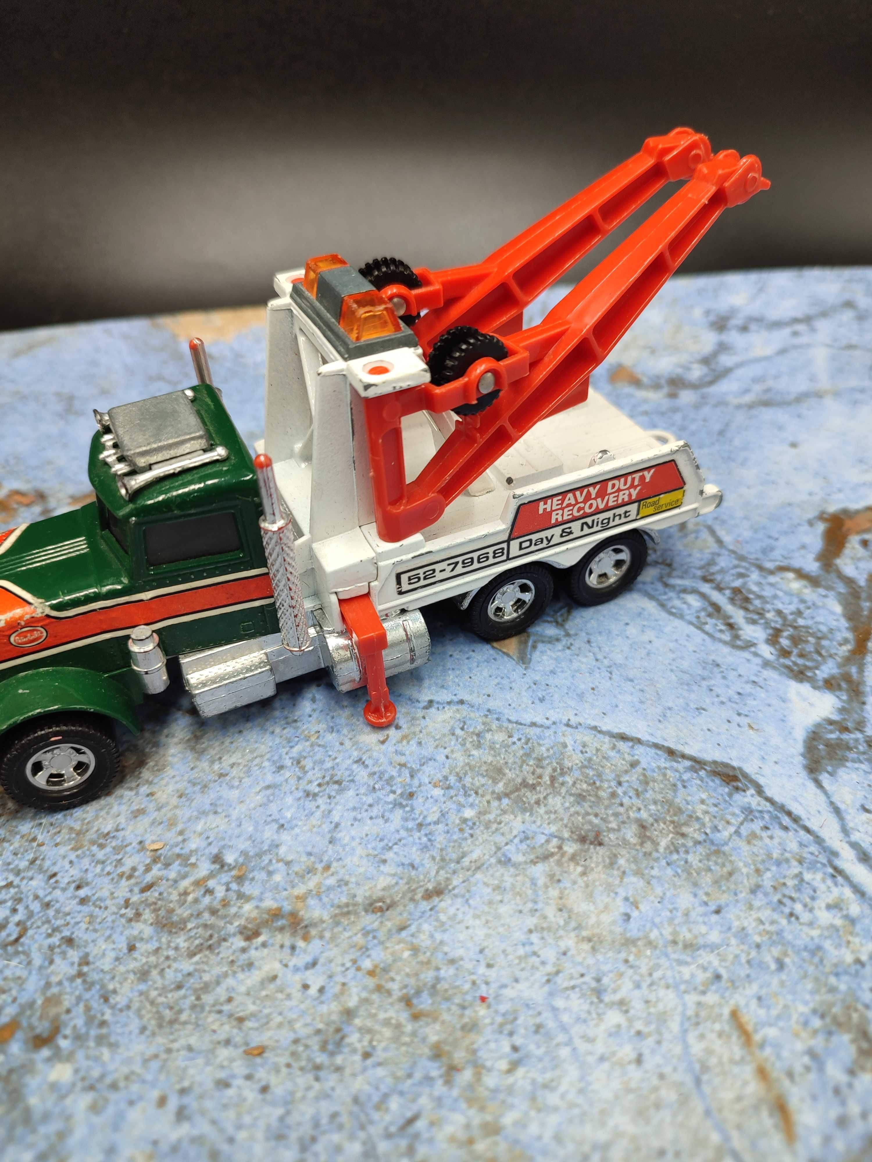 Matchbox Super Kings Peterbilt Truck 2943