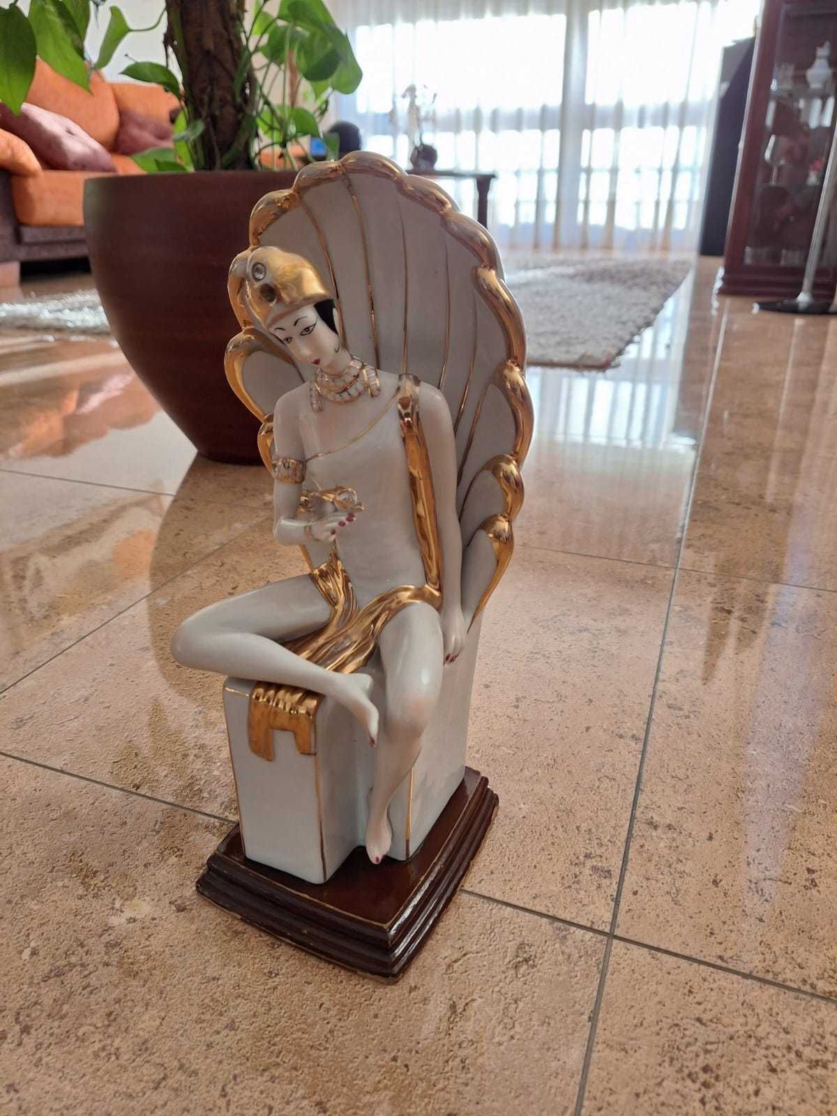 Estatueta de Deusa em Loiça