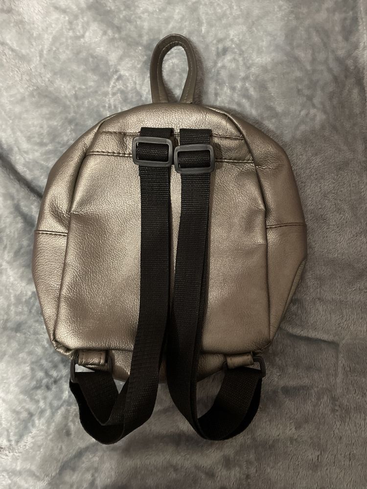 Рюкзак сірий