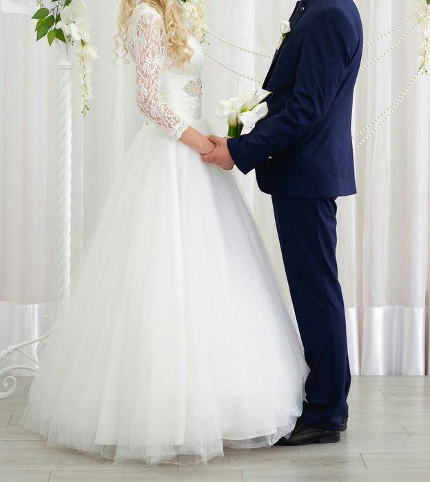 Свадебное платье (размер 42-46)