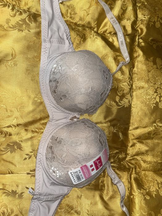 Бюстгальтери на любий смак