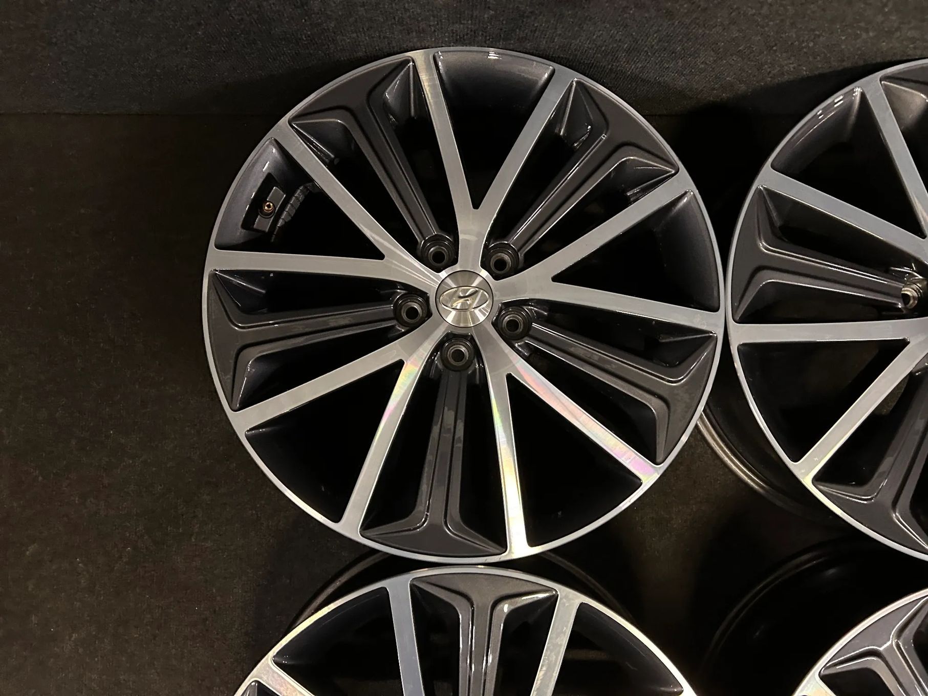 Alufelgi Hyundai Tucson, SantaFe, Kona, i40, ix35 19 cali 5x114,3 4szt. Ładne z czujnikami!