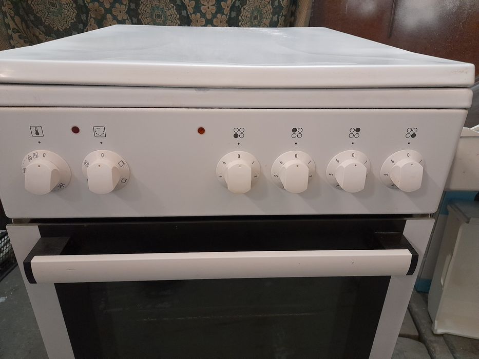 Продам  електроплиту.