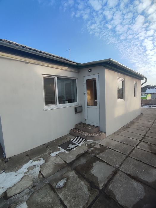 Продається добротний будинок по провулку Лісний.