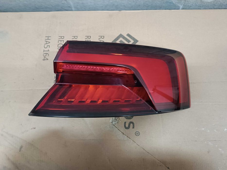 Lampa prawy tył audi A5 8w f5 sportback prawa w błotnik