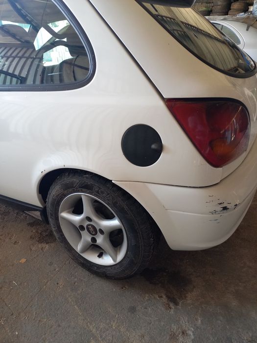 Vendo carrinha 1.8D