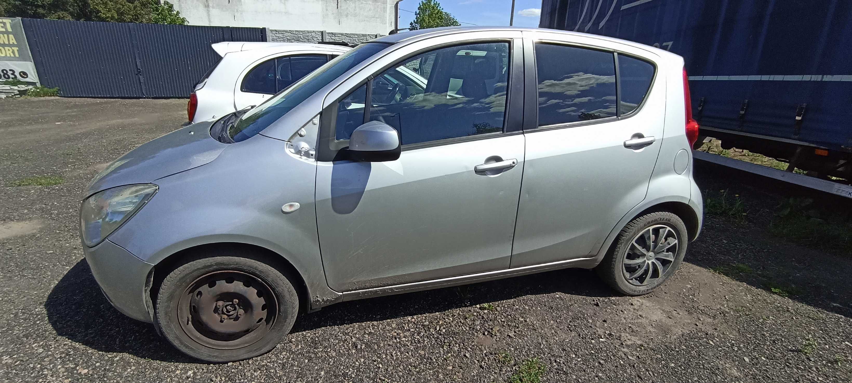 opel agila b 1.3 cdti  d13a lak zccb samochód na części