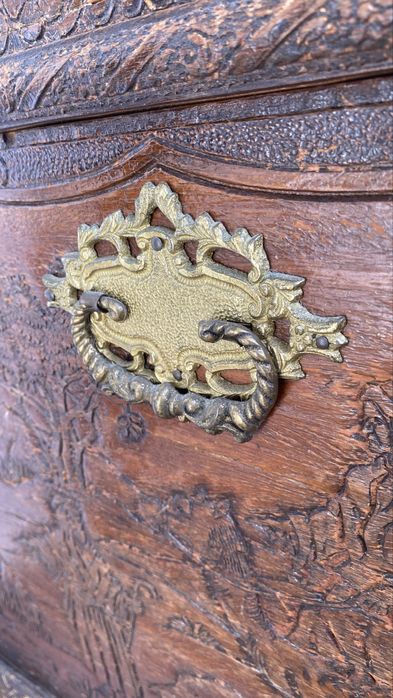 Arca de madeira antiga