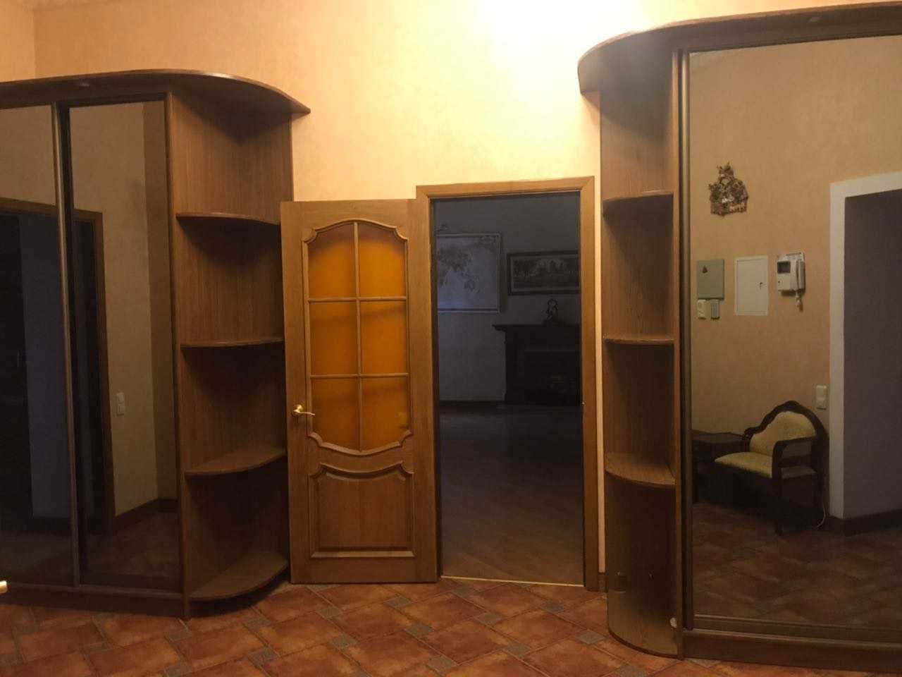 Квартира 4к Тарасівська 30
