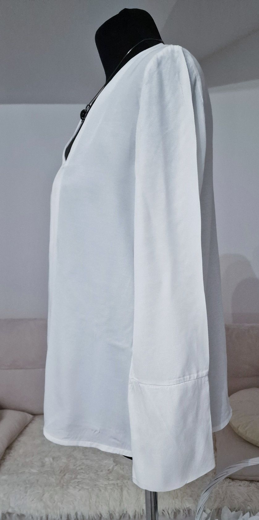 Bluzka biala "Massimo Dutti".