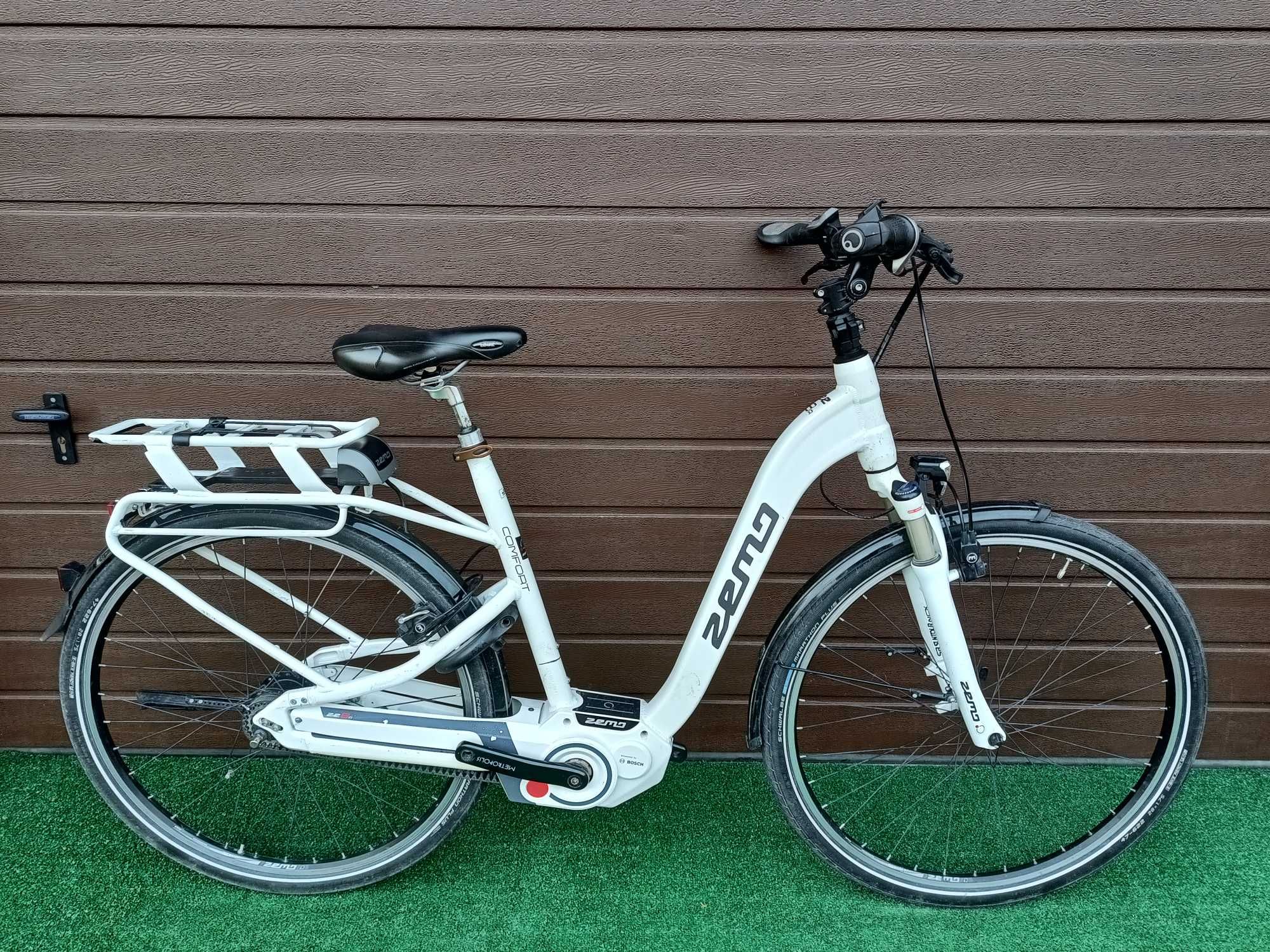 Rower Elektryczny Zemo 28" Bosch 8 nexus Napęd na pasek niekompletny