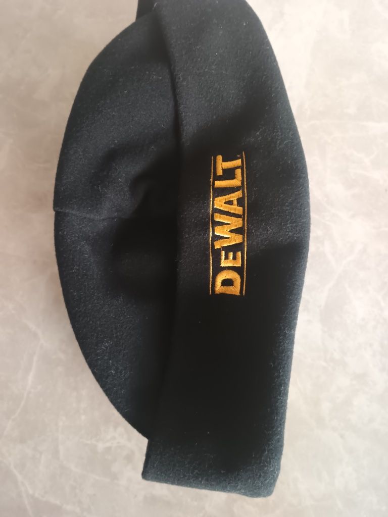 Шапка флісова 60-61 розмір DeWalt