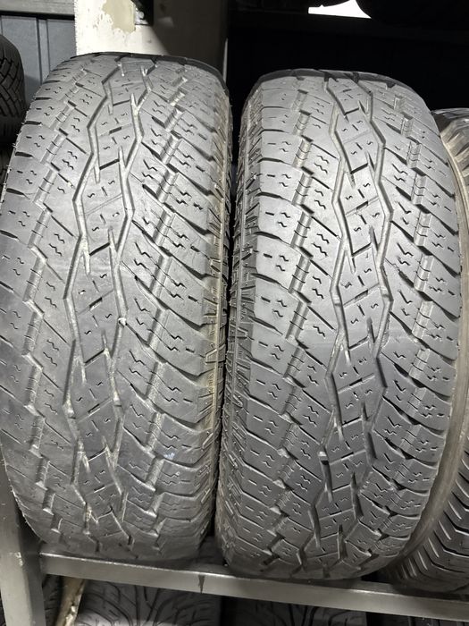Шини резина 245/70/17 r17 Toyo пара всесизонні