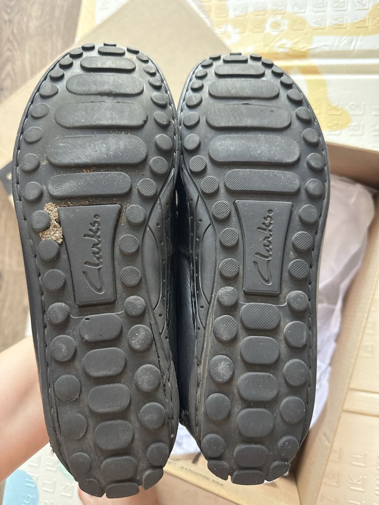 Мокасіни шкіряні Clarks