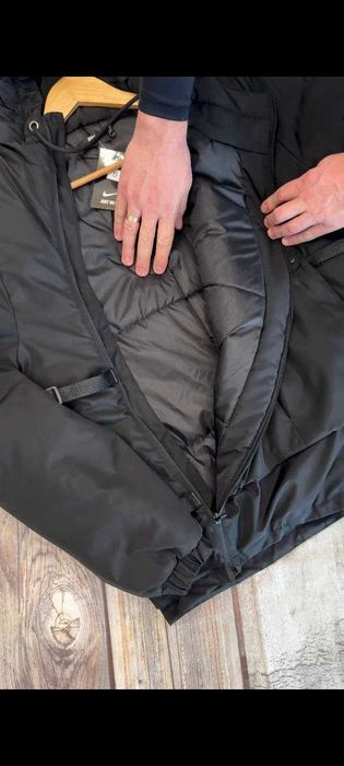 Стильна зимова чоловіча куртка nike анорак з карманами