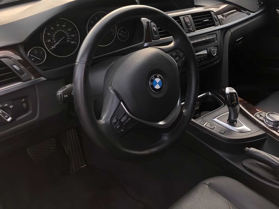 BMW 3 Series 328 xDrive      2014