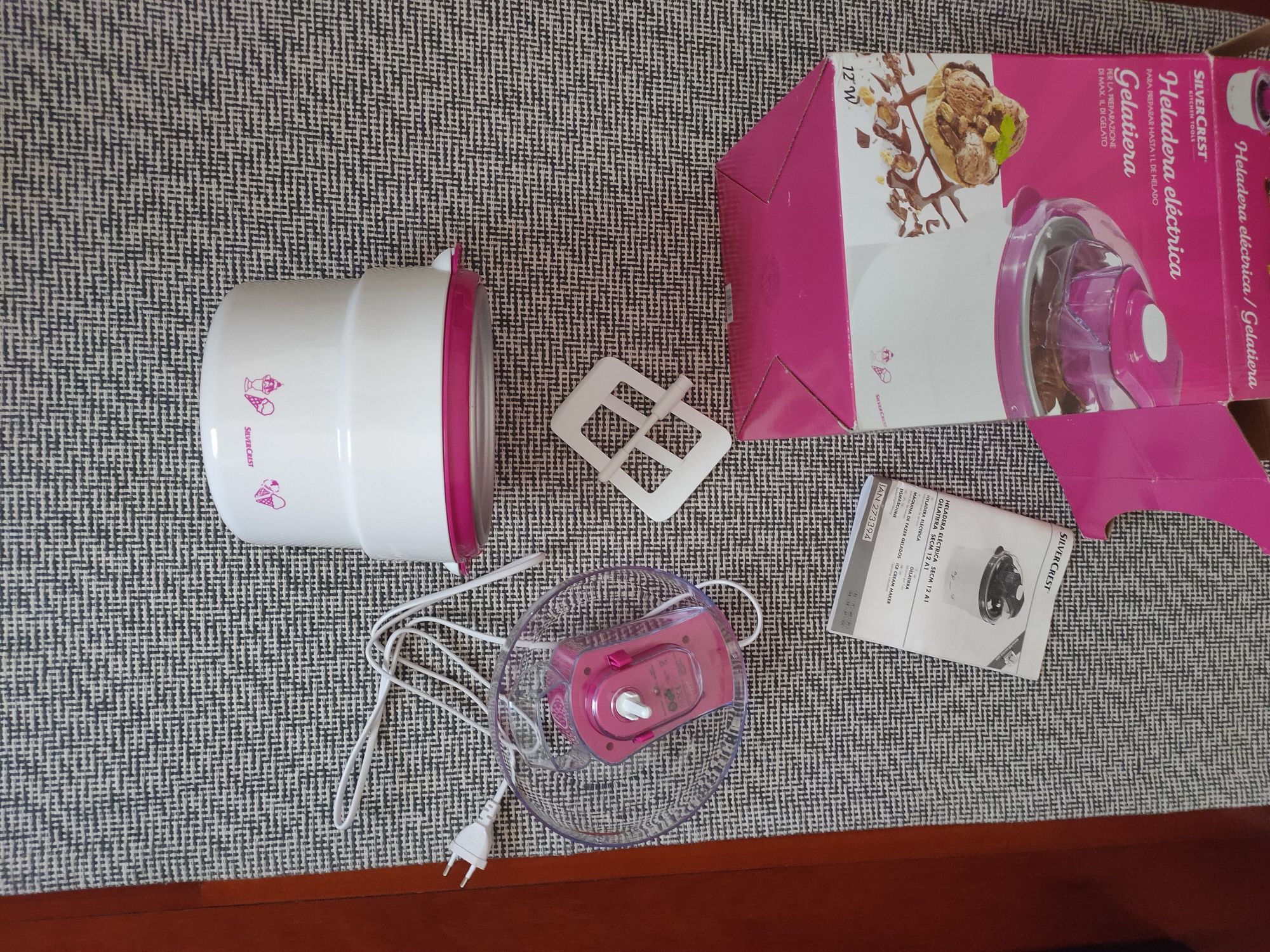 Máquina de fazer gelados