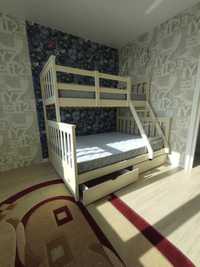 Двухъярусная Трёхместная кровать "Олимп-Олигарх" из дерева с ящиками