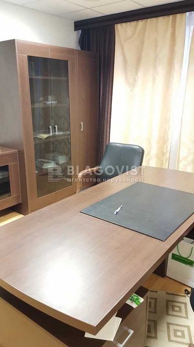 Голосіївська, 13-б, офісне приміщення 89 м2, окремий вхід