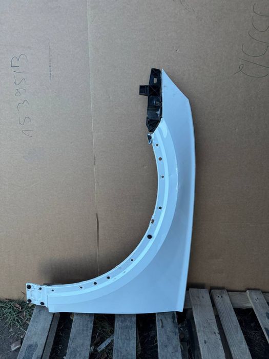 AUDI Q5 80A ліве переднє крило в наявності