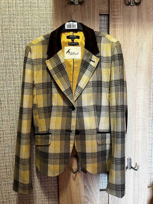 Жіночий італійський жакет