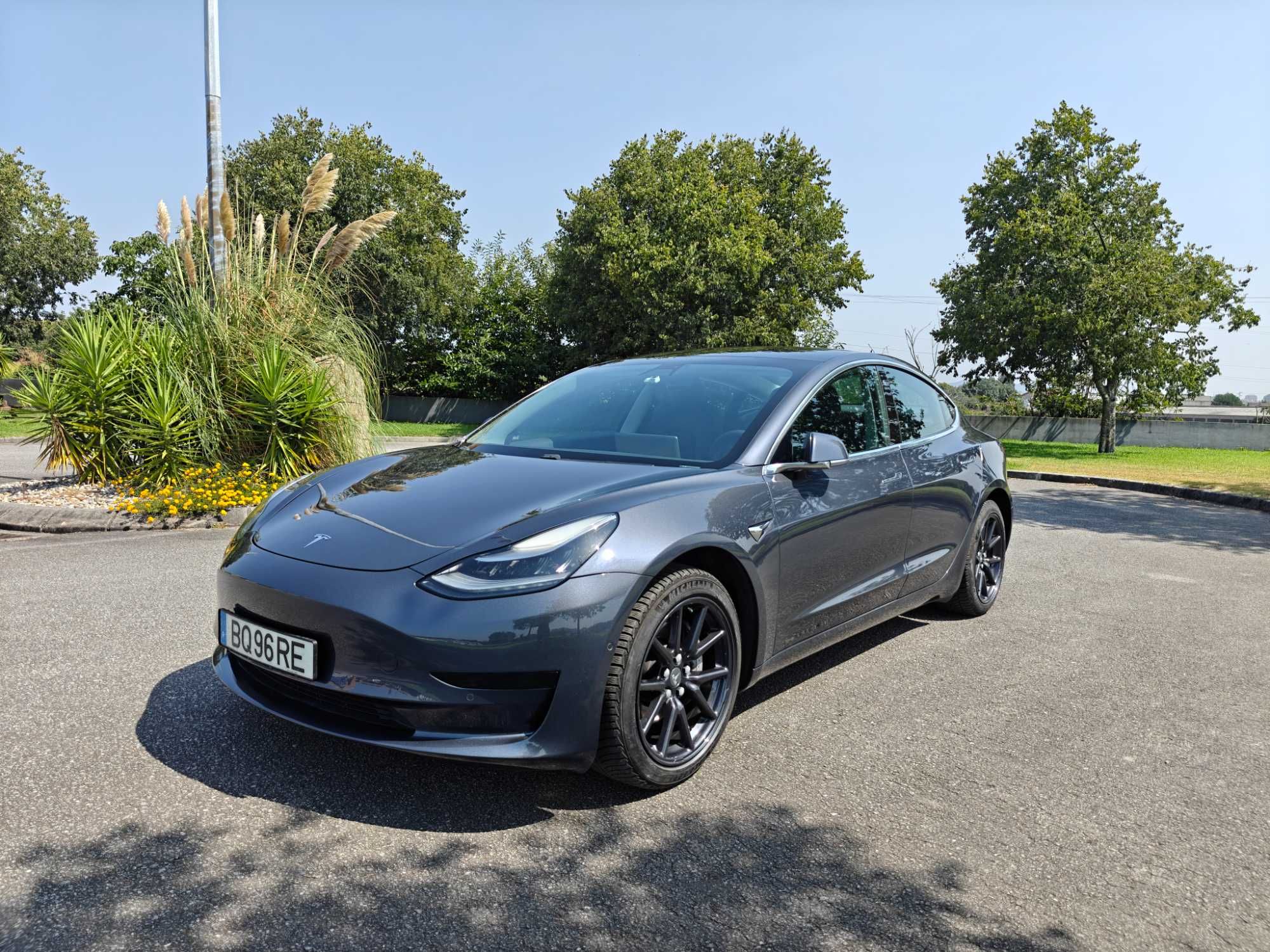 Tesla Model 3 SR+ - Iva dedutivel