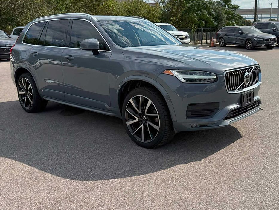 Volvo XC90 T6 Momentum      2020
