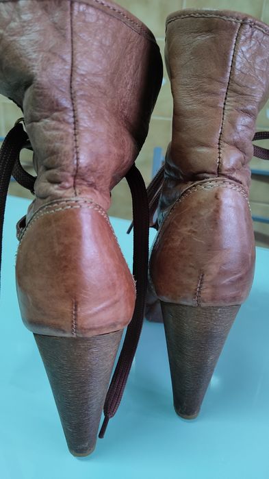 Bota pele elegante