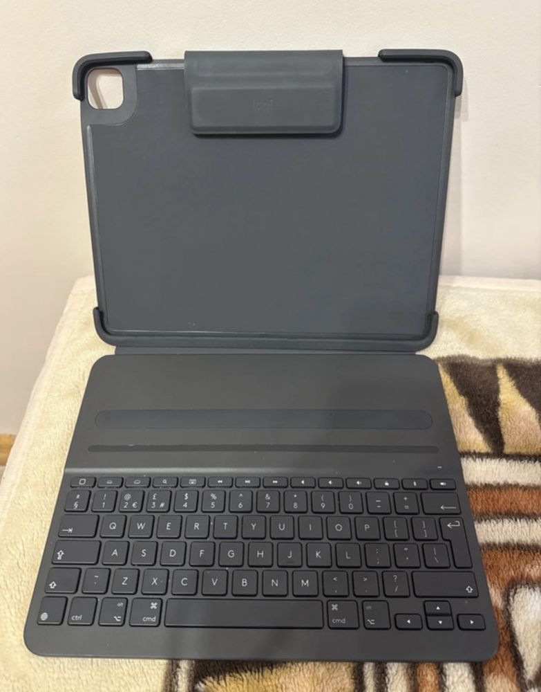 Klawiatura logitech dla Ipada 12,9 4 gen