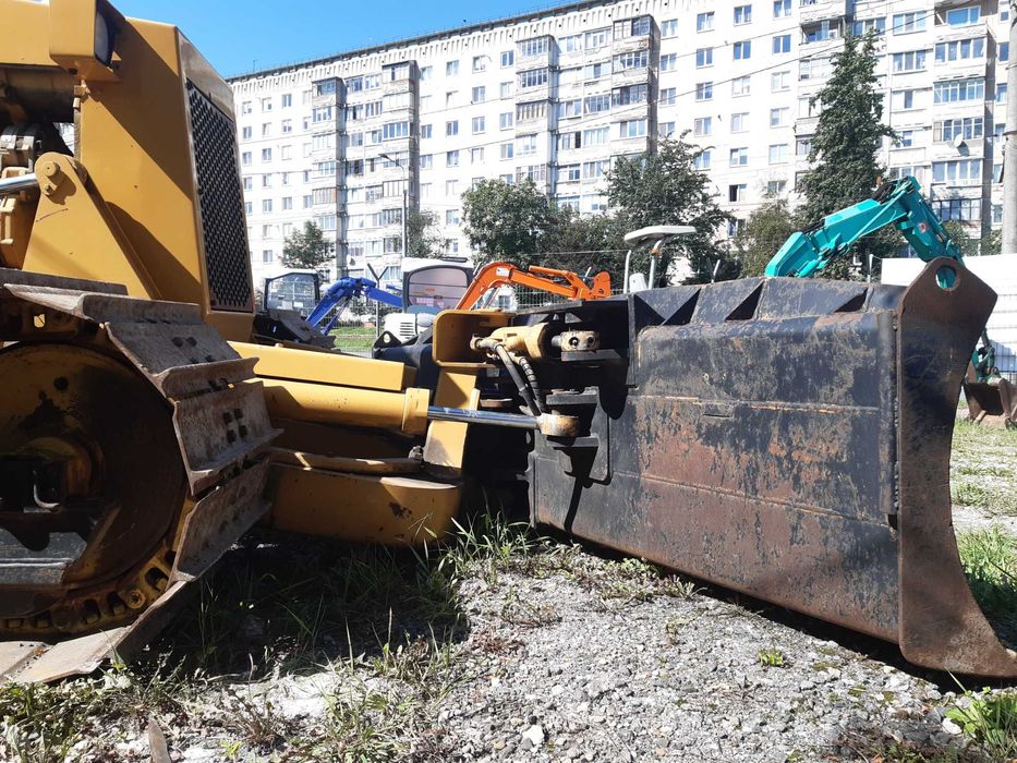 Caterpillar D4 2001