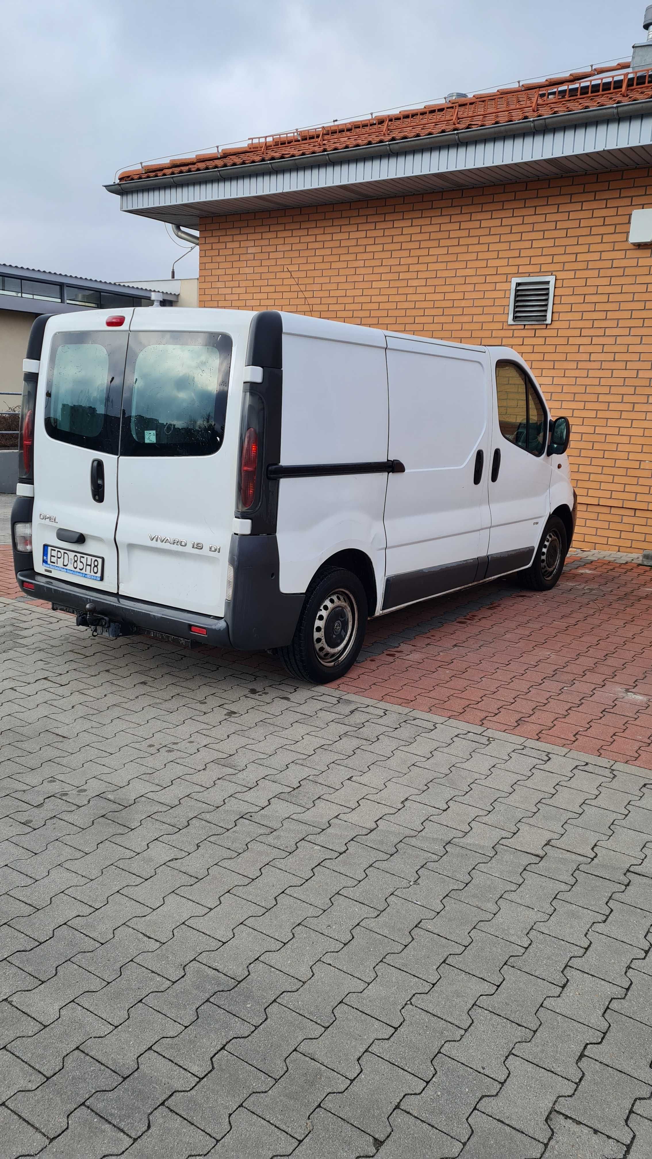 Opel Vivaro 1.9 2002 Hak L1H1
