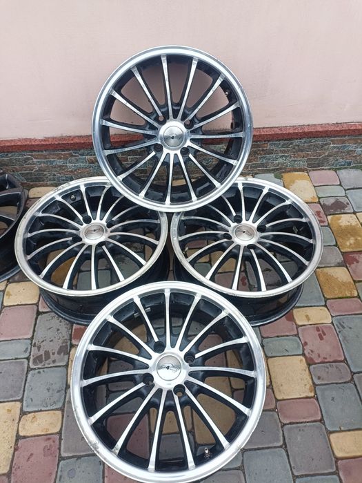 Диски литі 4/114.3 R17