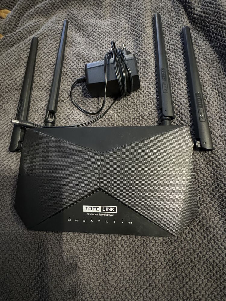 Роутер TOTOLINK A3002RU AC1200 Wireless Dual Band Gigabit Router.