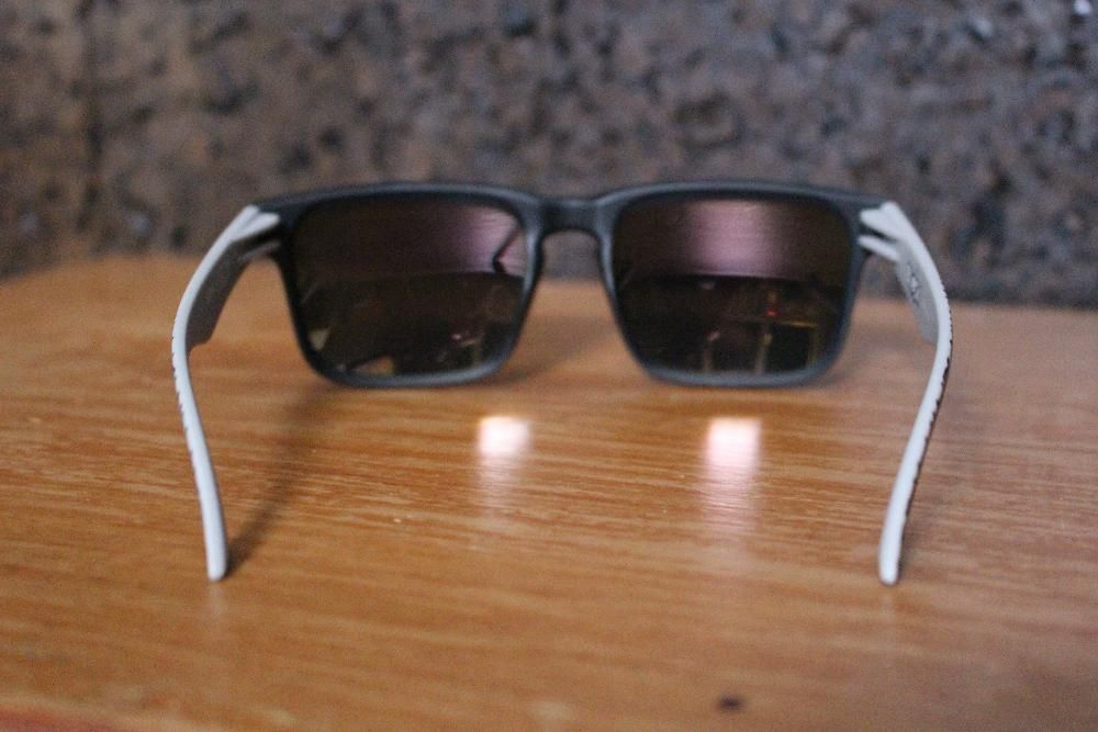 Óculos de sol SPY Ken Block - Cinza/Preto mesclado (NOVO)