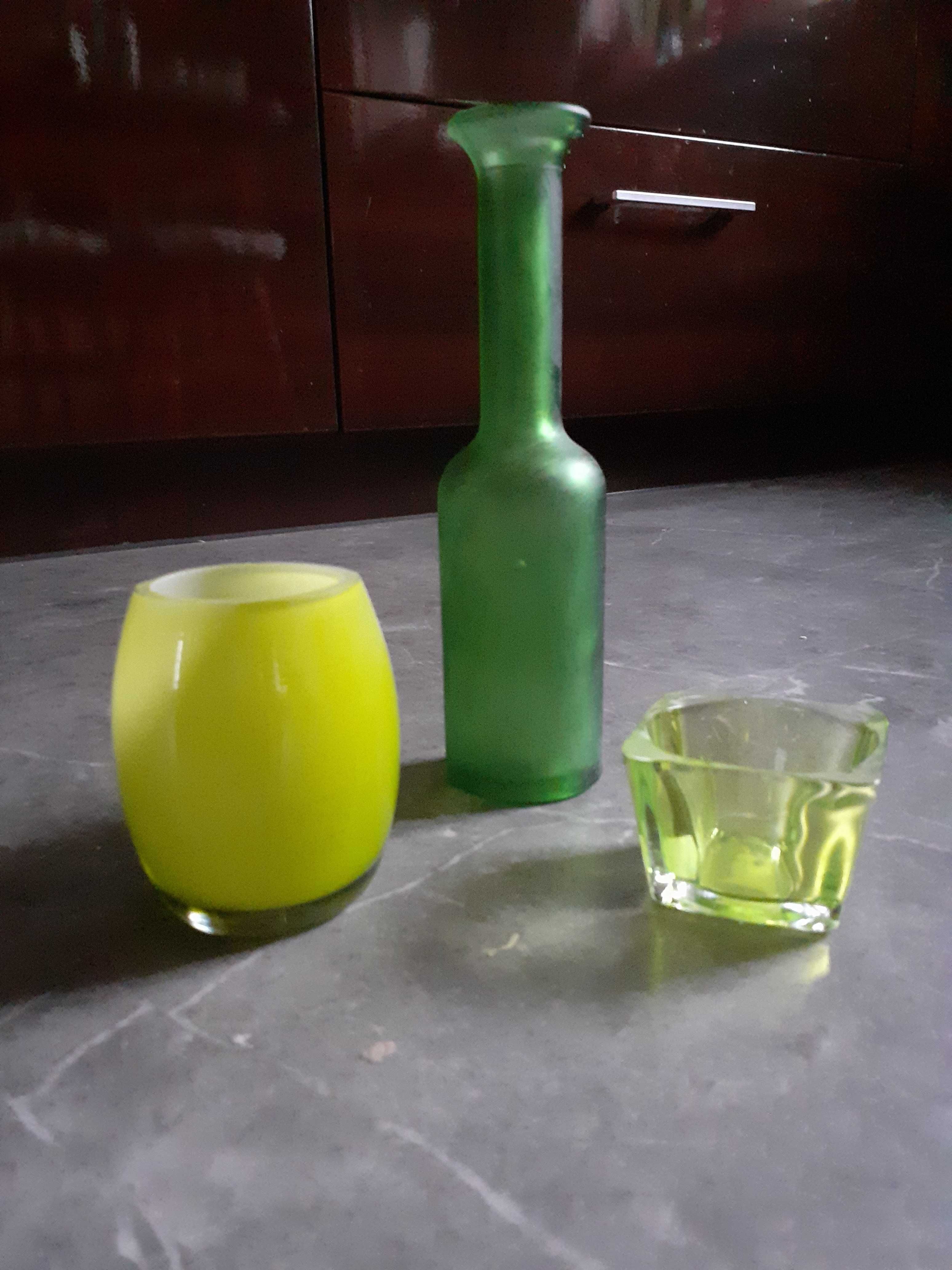 Bardzo ładne zielone szkło