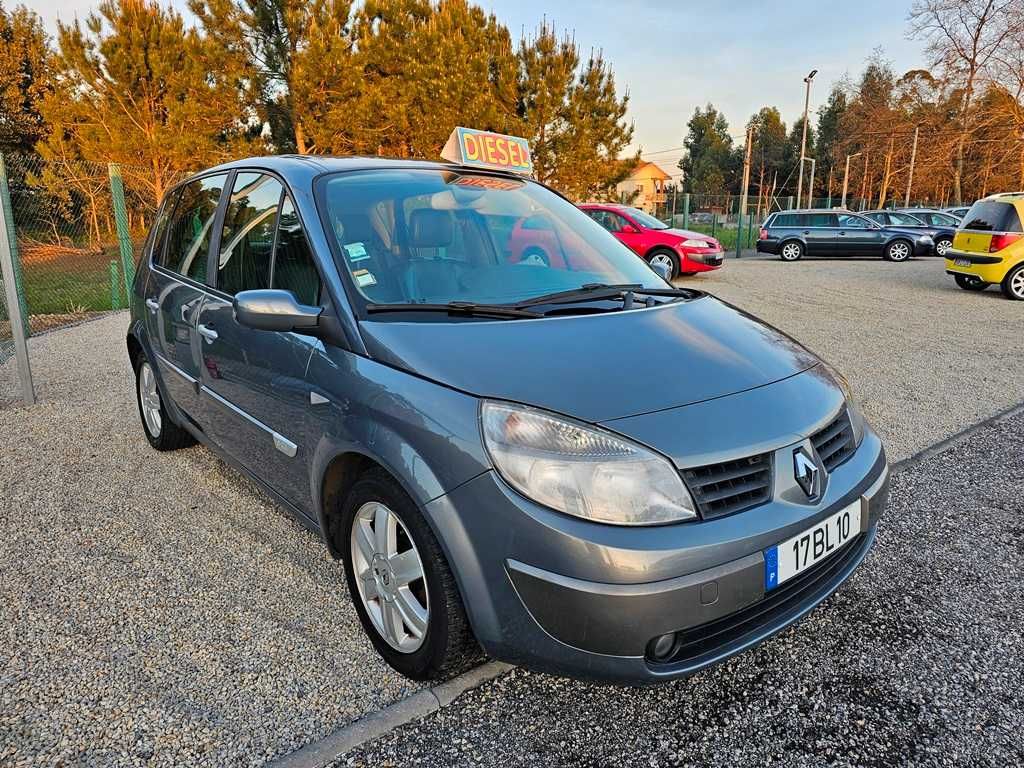 Renault Scenic 5 Lugares 1.5DCi 105Cv 03/2006