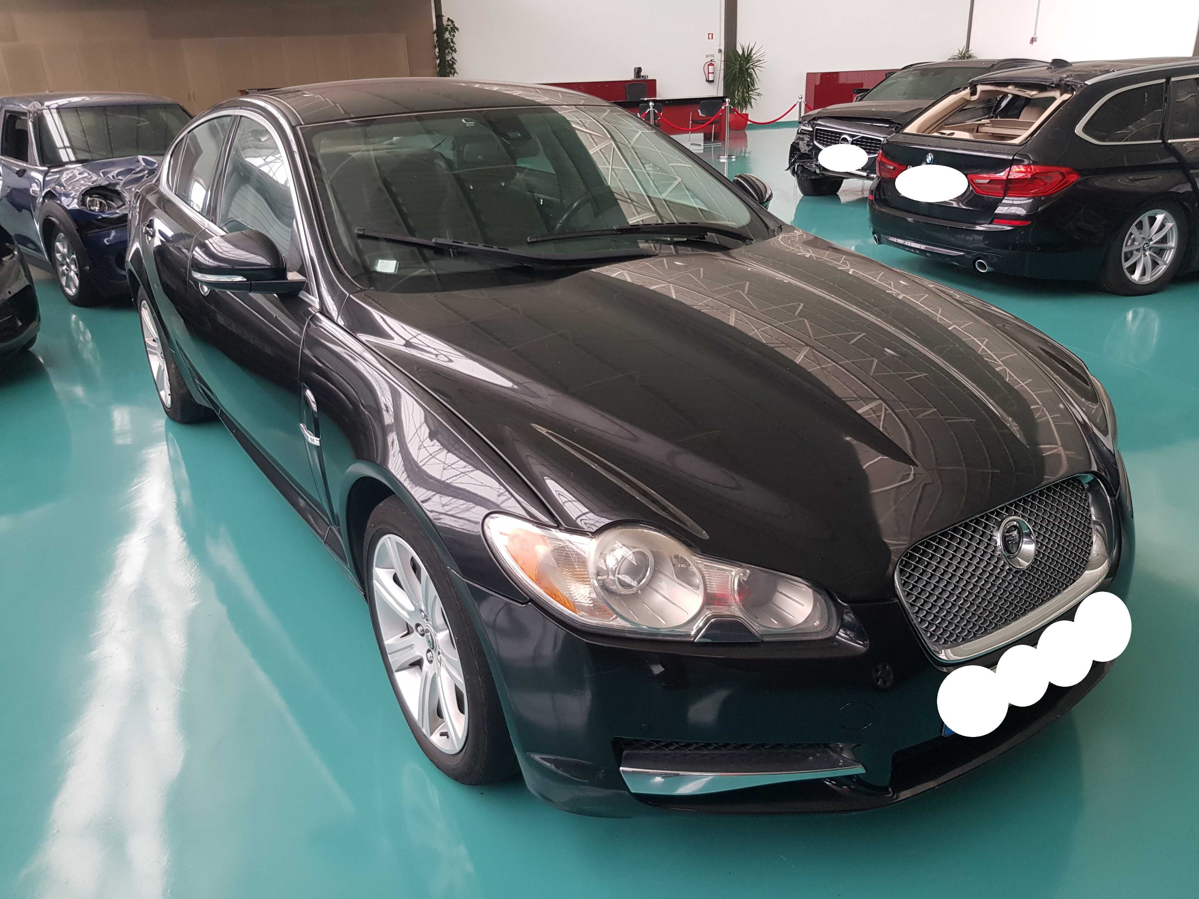 Jaguar XF 3.0 D V6 Premium Luxury Motor avariado - BAIXA DE PREÇO %