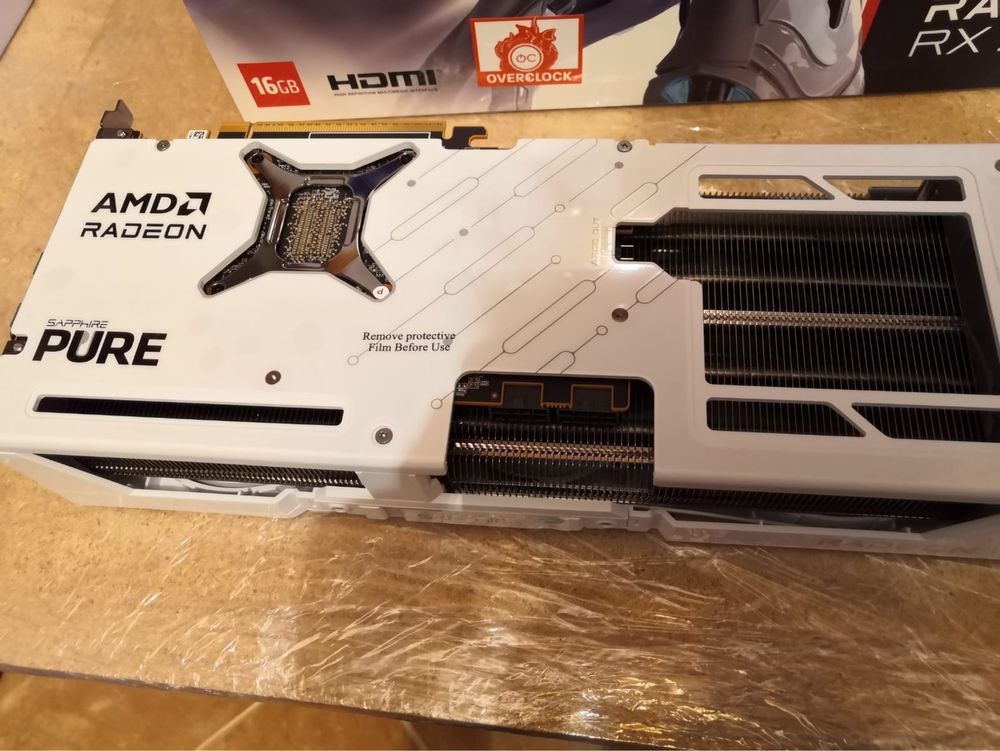 Sapphire Pure RX 9070 XT 16GB NOVA