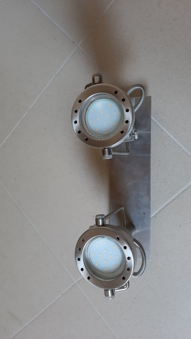 Sprzedam lampy halogenowe 2 mniejsze + 1 większa
