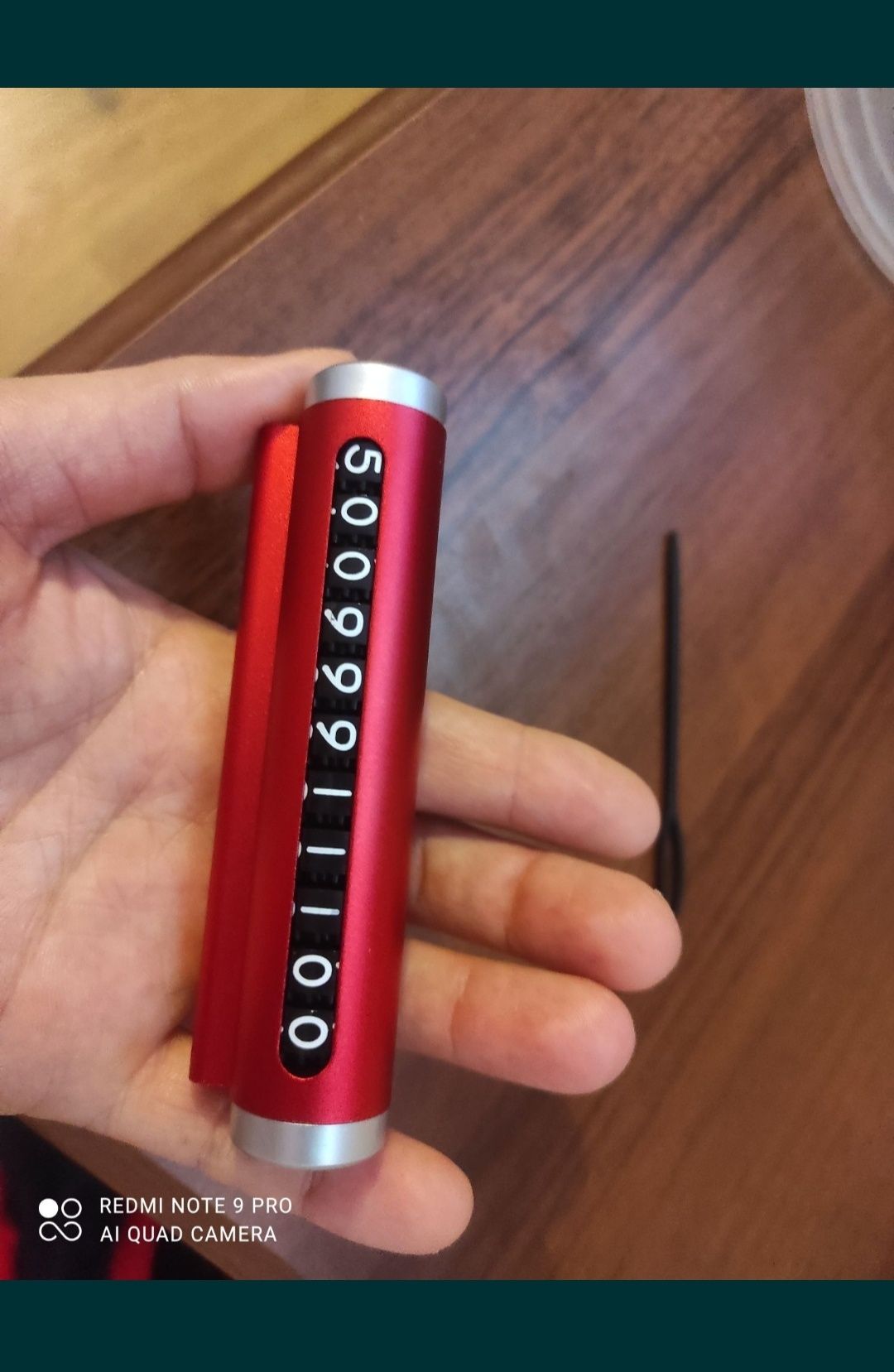 Do ustawienia numeru telefonu w samochodzie gadżet