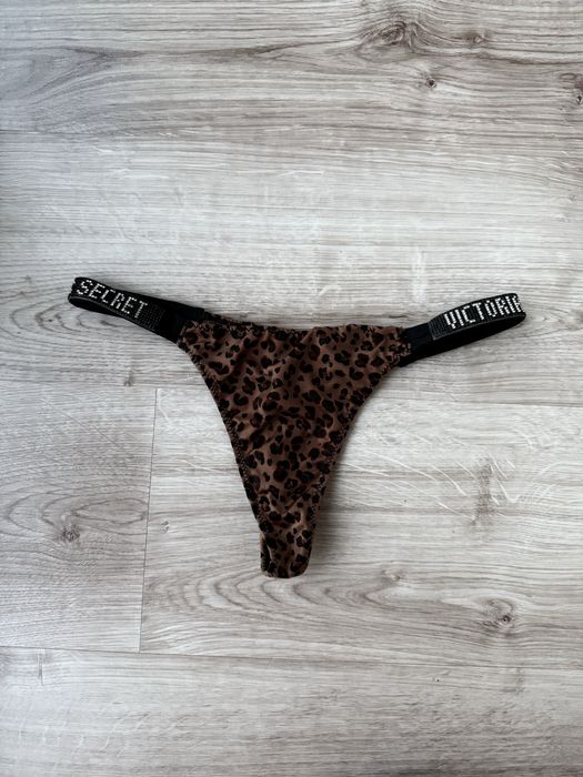 Victoria’s Secret Majtki Stringi panterka M