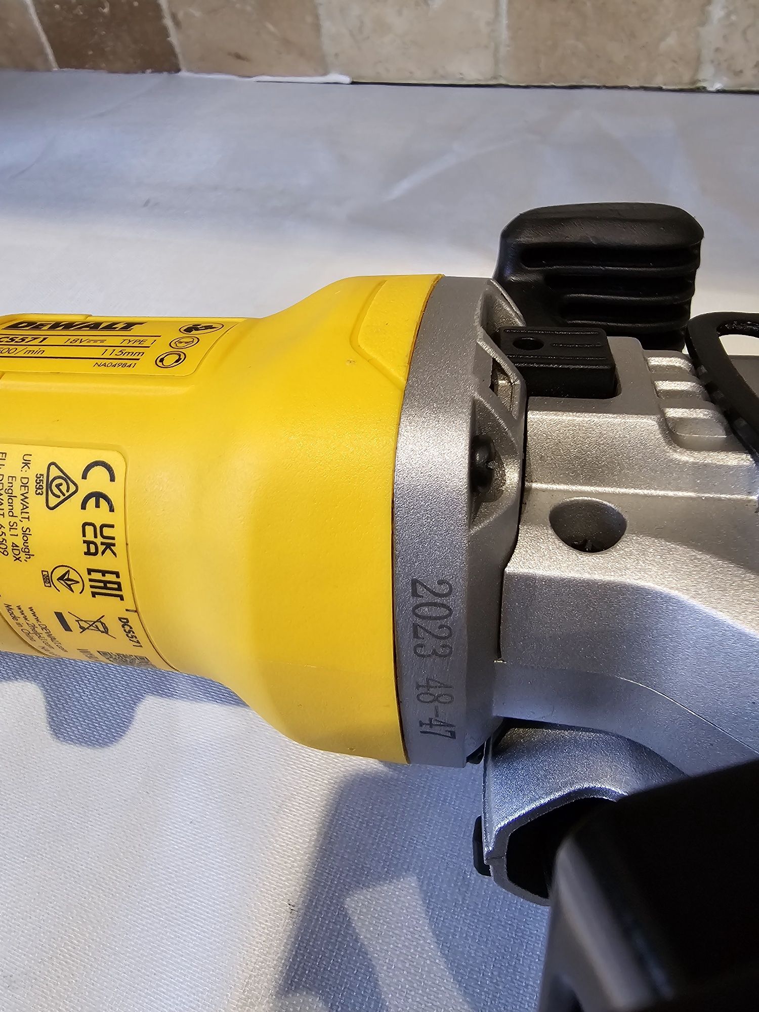 DEWALT Pilarka tarczowa 115mm 18V Akumulatorowa DCS571