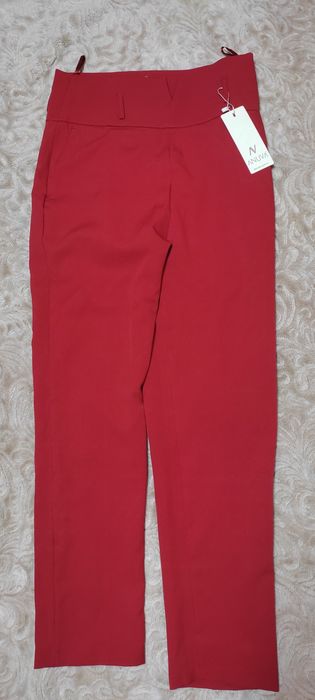 Жіночі класичні брюки червоного кольору 42 розмір, фірма Anuva