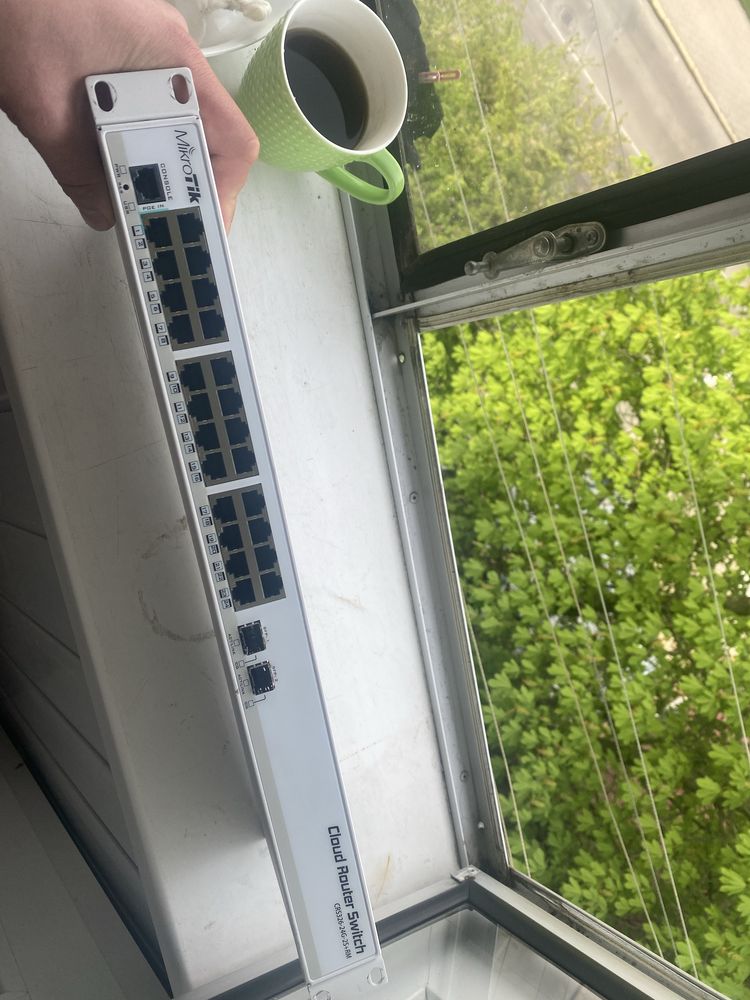 Коммутатор cloud router switch crs326-24g-25+rm